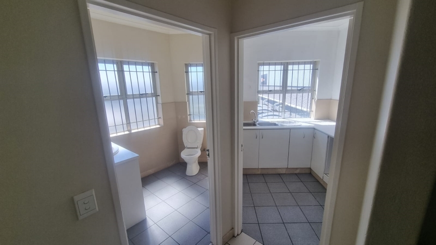 To Let commercial Property for Rent in Montague Gardens Western Cape